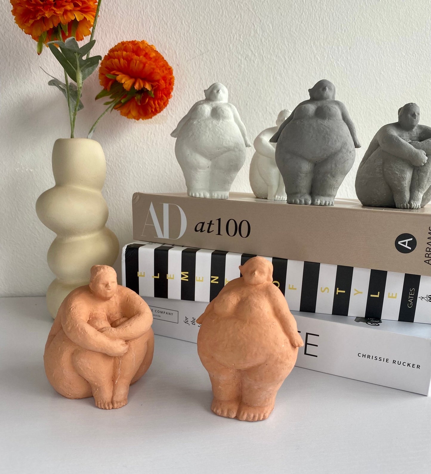 Fat Lady Nordic Creative Woman Statue, Bookend Curvy Girls Figurine, Abstract Concrete Art, Women's Desk Decor, Plus Size Art, Shelf Decor, Modern Desk Accent - Urban.Picks