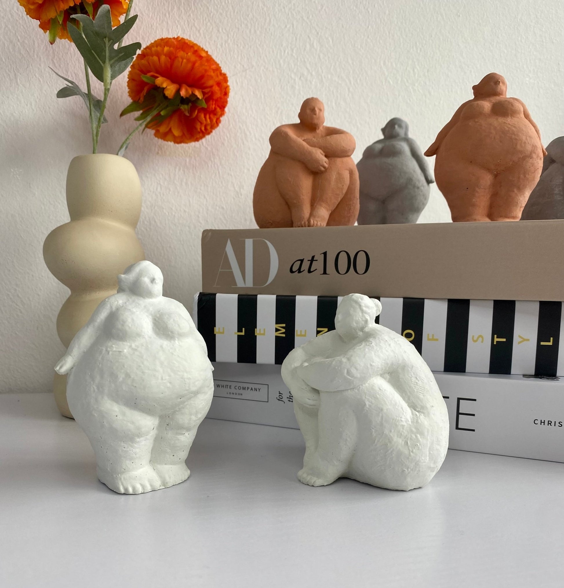 Fat Lady Nordic Creative Woman Statue, Bookend Curvy Girls Figurine, Abstract Concrete Art, Women's Desk Decor, Plus Size Art, Shelf Decor, Modern Desk Accent - Urban.Picks