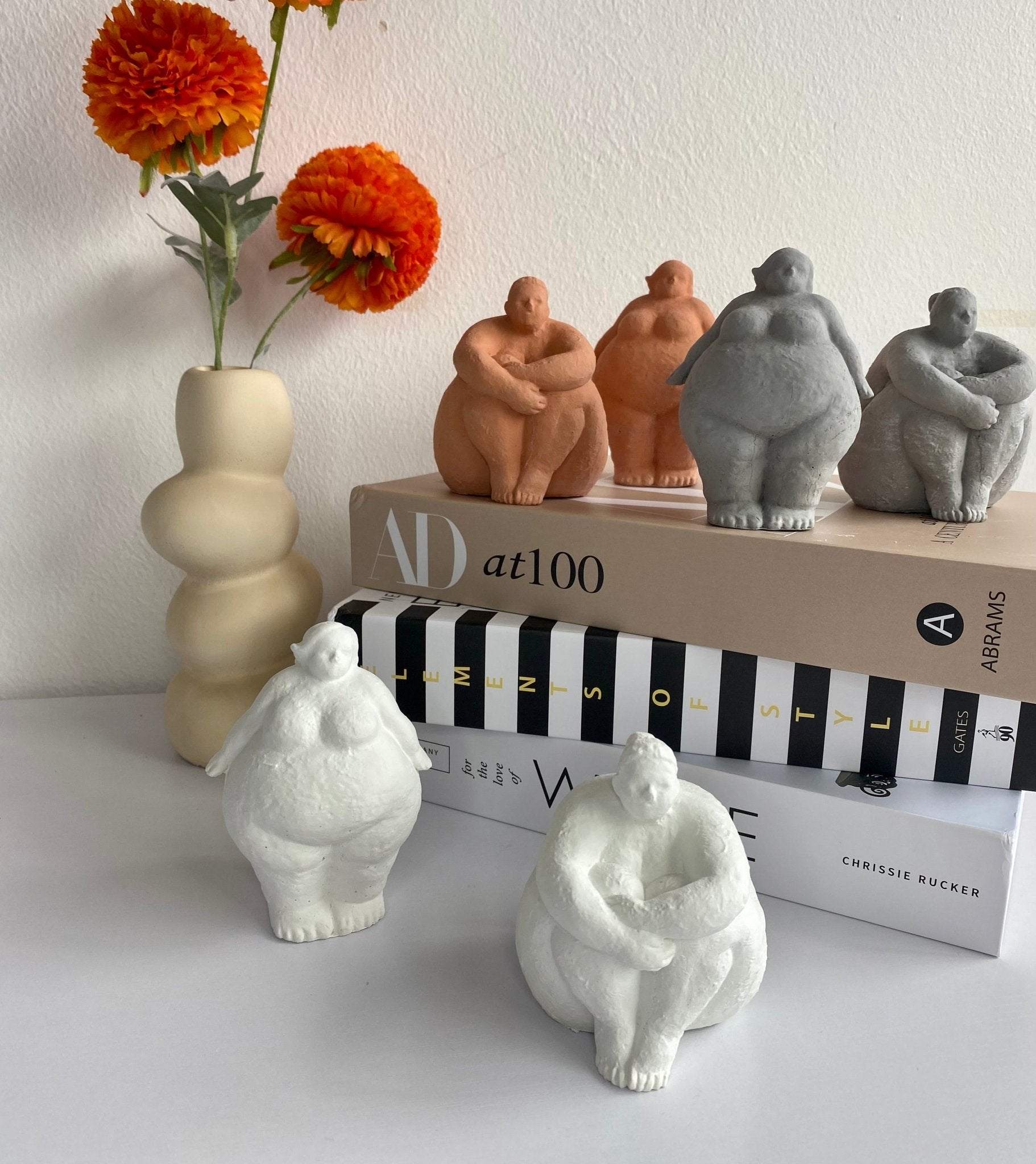 Fat Lady Nordic Creative Woman Statue, Bookend Curvy Girls Figurine, Abstract Concrete Art, Women's Desk Decor, Plus Size Art, Shelf Decor, Modern Desk Accent - Urban.Picks