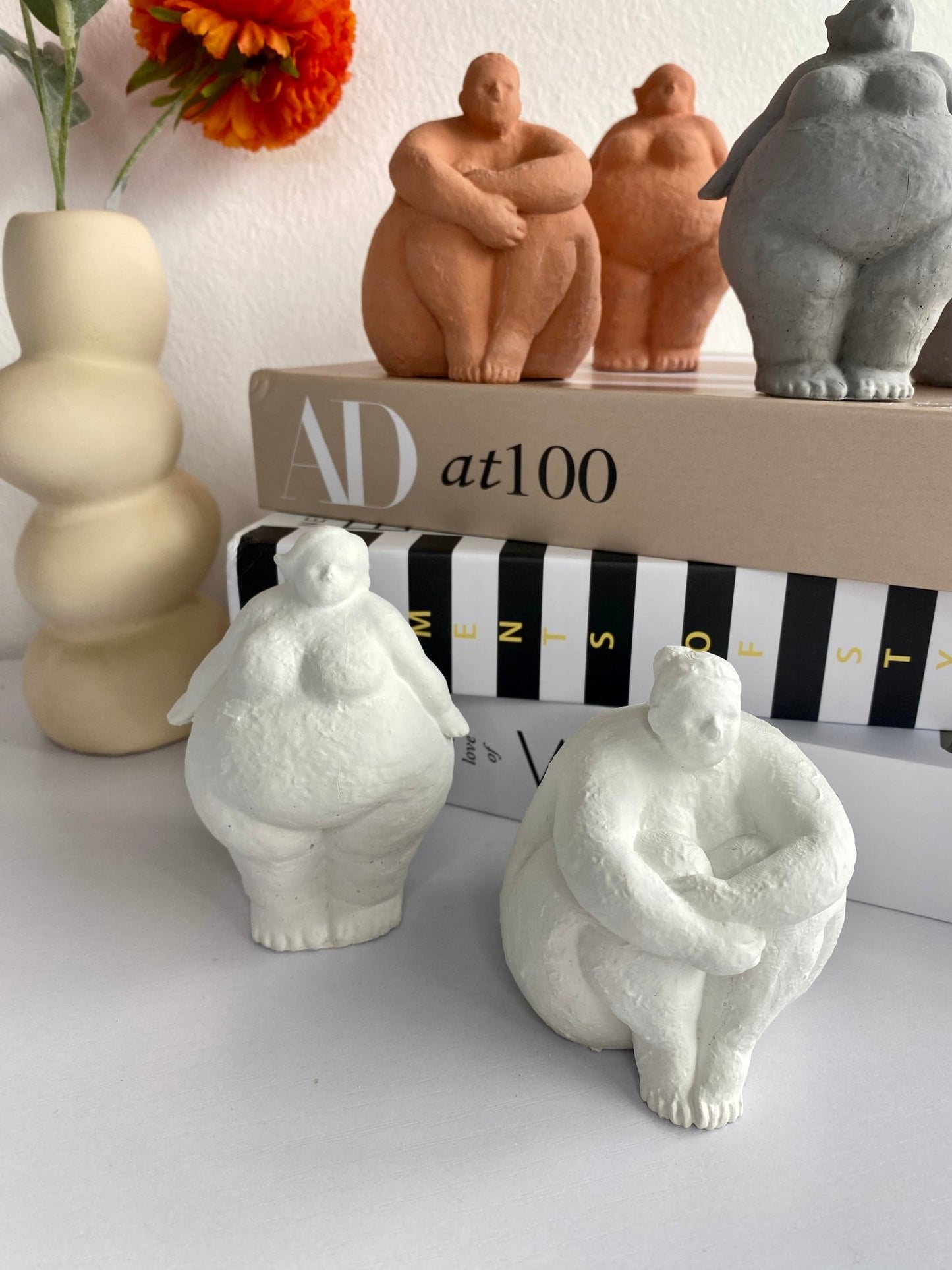 Fat Lady Nordic Creative Woman Statue, Bookend Curvy Girls Figurine, Abstract Concrete Art, Women's Desk Decor, Plus Size Art, Shelf Decor, Modern Desk Accent - Urban.Picks